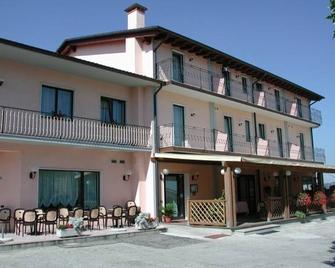 Hotel Ristorante Pedrocchi - San Giorgio di Perlena - Gebouw