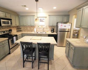 Cozy Cove Grand Lake Home - Near cove with ramp - Vinita - Küche