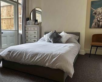 Winton House - Southend-on-Sea - Schlafzimmer