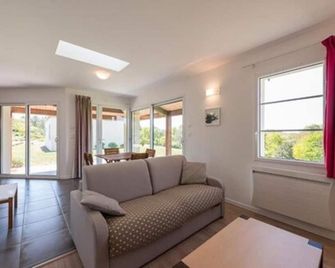 Domaine du Lac de Sorin - Talmont-Saint-Hilaire - Living room