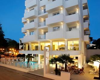 Hotel Fantasy - Riccione - Building
