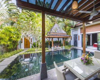 The Bell Pool Villa Resort - Kamala - Kolam
