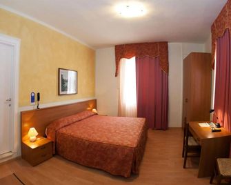 Hotel Pinamonte - Costermano