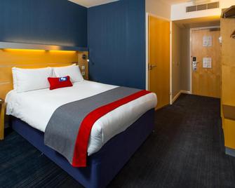 Holiday Inn Express Bedford - Bedford - Habitación