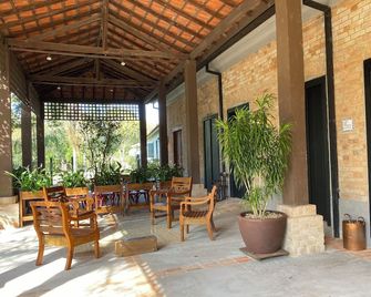 Limoeiro Da Concordia Hotel Fazenda De Charme - Itu - Patio