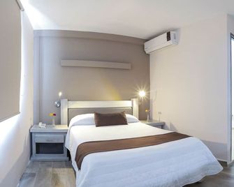 Hotel Campestre Inn - לאון - חדר שינה