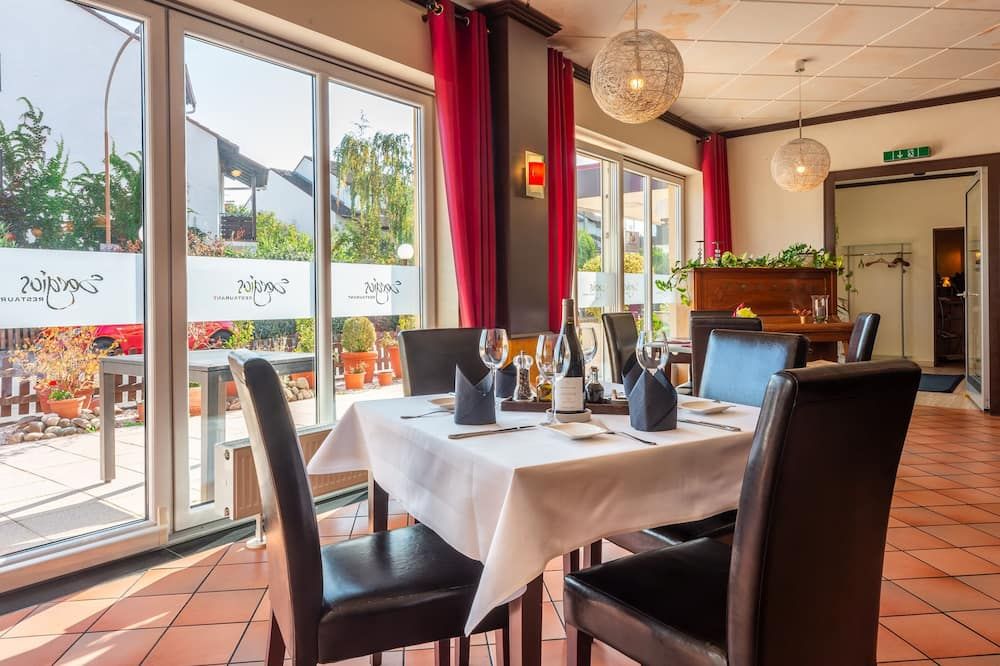 Parkhotel Obertshausen - Obertshausen - Restaurant