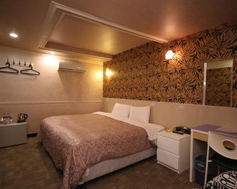 Ximen Hotel - Taipei City - Bedroom
