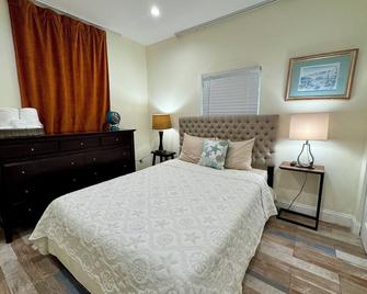 Miami Bright townhouse 3 bedroom free Parkig Garden - Miami - Bedroom