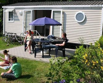 Woodland Chalet in the Ardennes - Nismes - Patio
