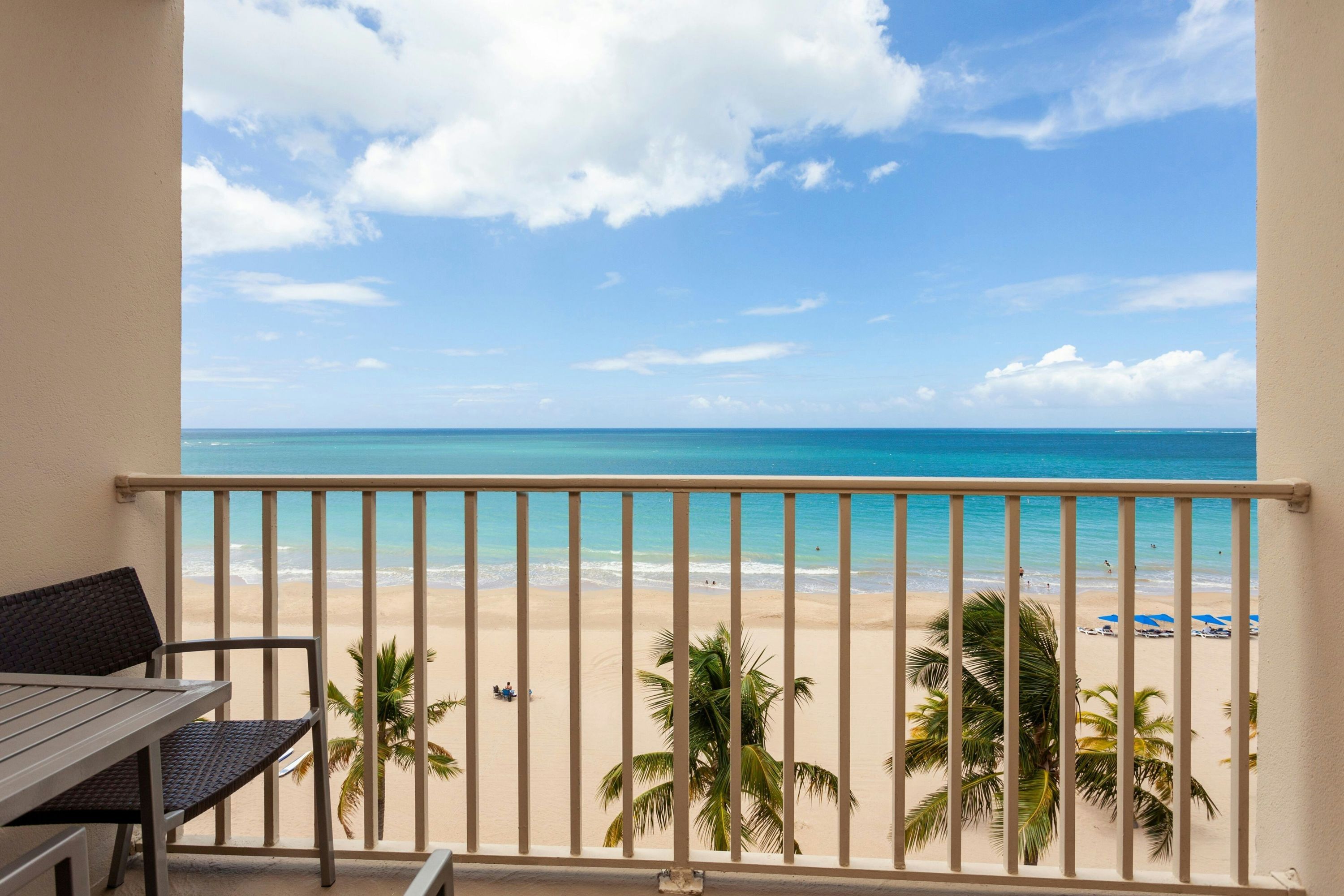 Marriott Isla Verde Beach Resort - קרולינה - מרפסת