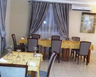 Hotel Du Littoral - Port Gentil - Restaurante