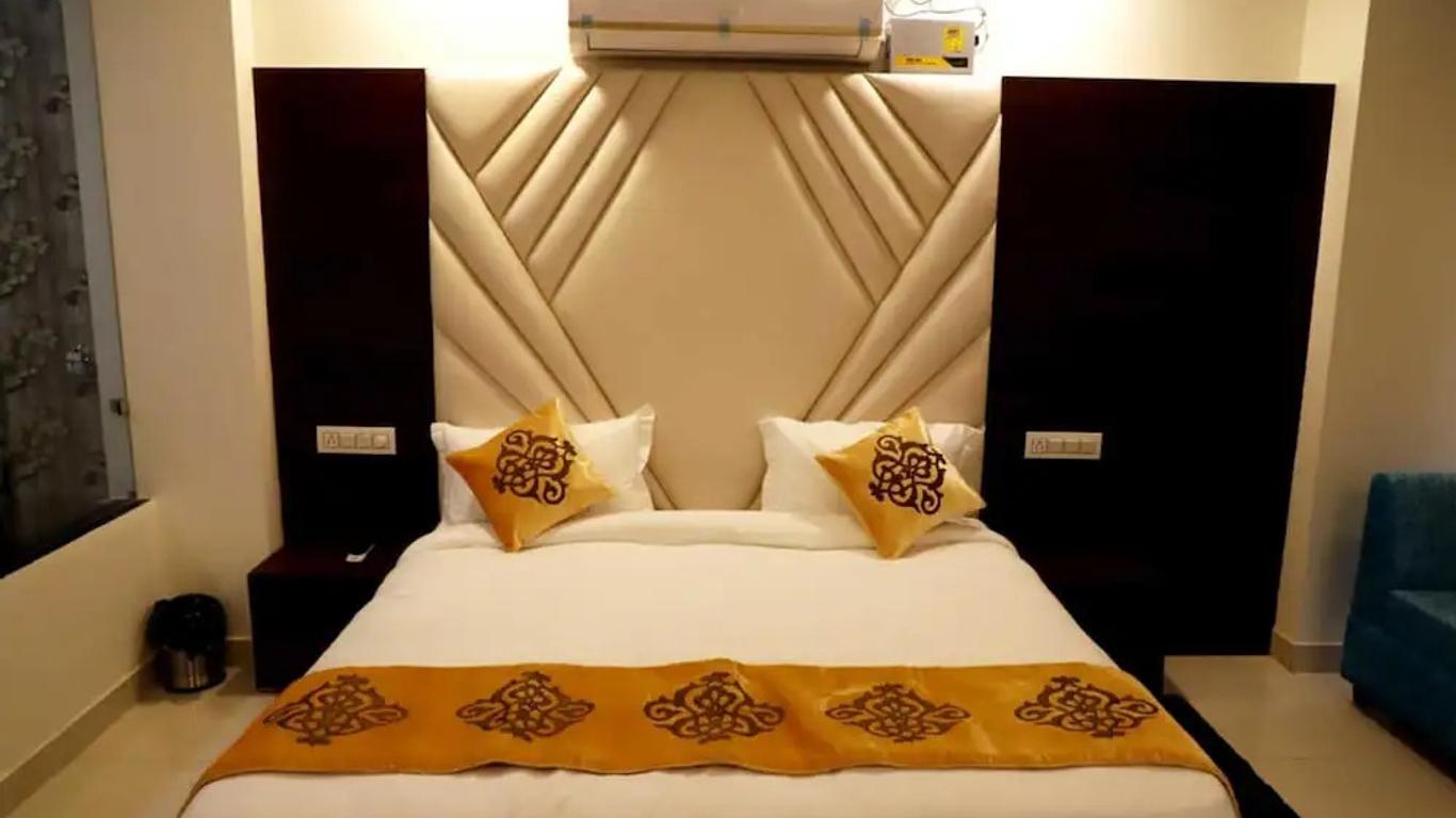 Vibhav Grand