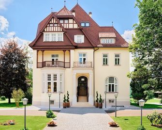 Tauroa Steirerschlössl - Weisskirchen in Steiermark - Будівля