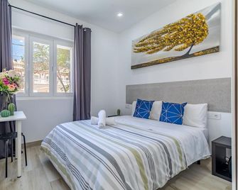 AYZ Silvela - Auto check-in property - Malaga - Chambre