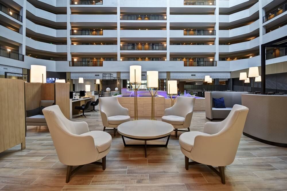 Embassy Suites by Hilton Raleigh Durham Research Triangle - Cary - Lounge