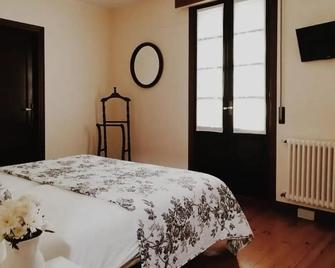 Casa do Marqués - Baiona - Habitación