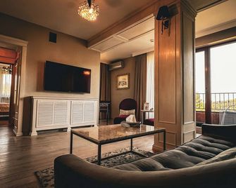 Hotel & Medi-Spa Bialy Kamien - Шверадув-Здруй - Вітальня