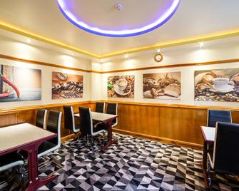 Vegas Hotel - London - Restaurant