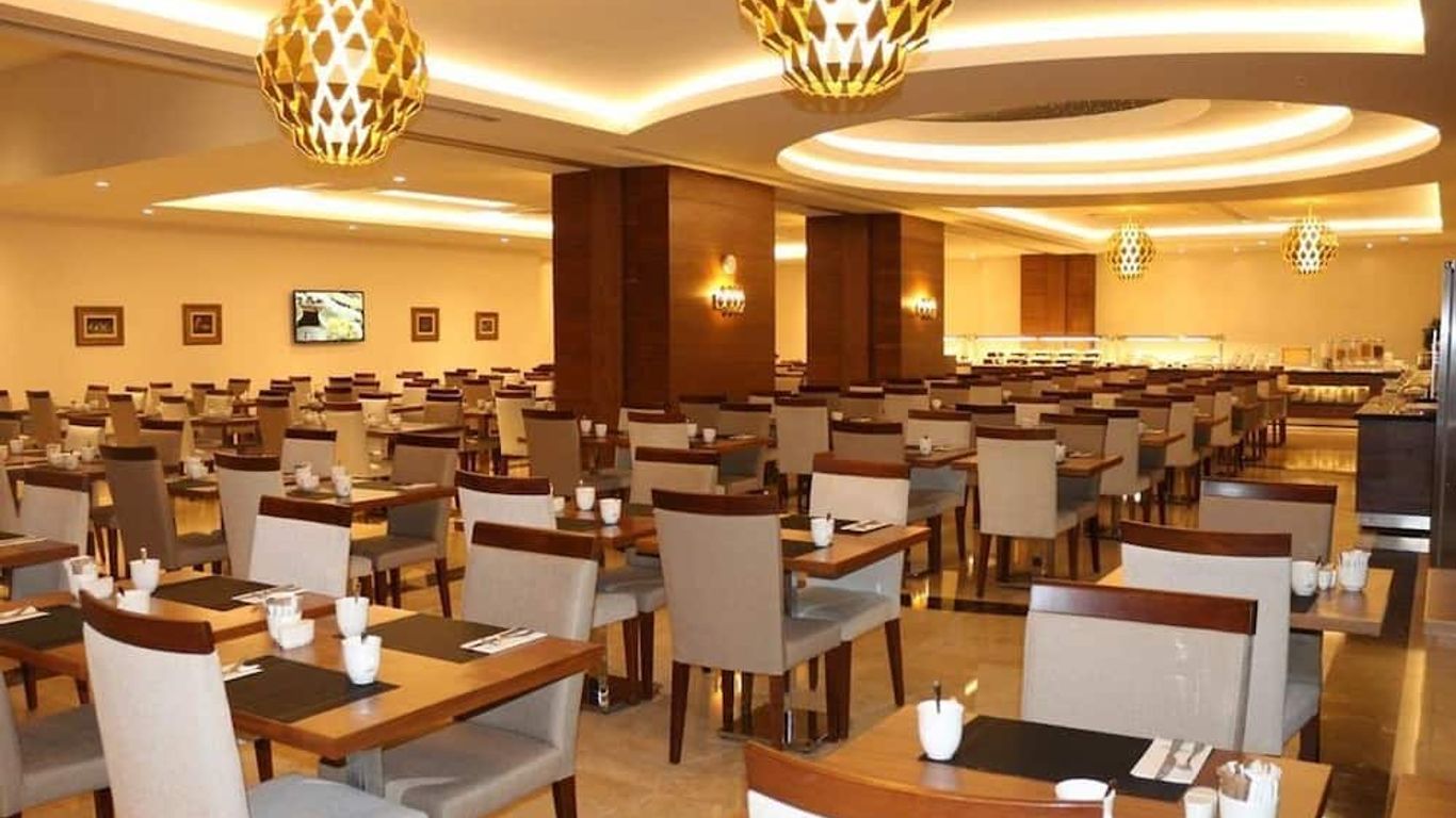 توياب بالاس