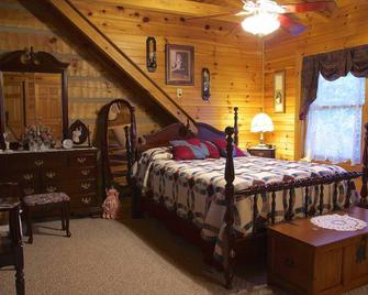 Cabin on the Hill family friendly - Russell Springs - Habitación