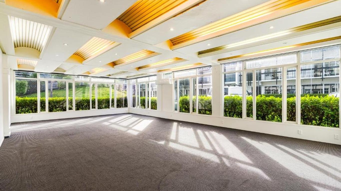 Grand Riccarton Hotel