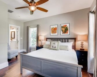 Buttercup 3bd 3ba Sleep 7 on Quiet Street - West Palm Beach - Habitación