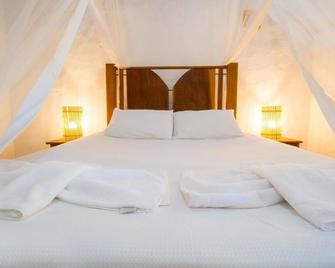 Travel Inn Trancoso - Trancoso - Yatak Odası