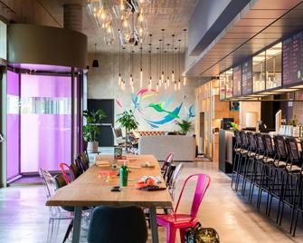 Moxy Würzburg - וירצבורג - לובי