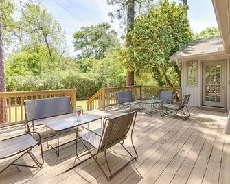 Sea Pines Resort Escape with Deck about 2 Mi to Beach! - Hilton Head Island - Balcony