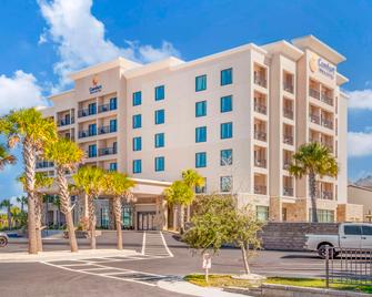 Comfort Inn & Suites Gulf Shores East Beach near Gulf State Park - Gulf Shores - Building