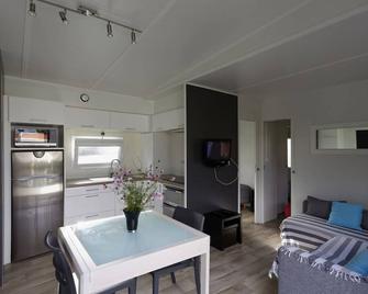2-Bedroom Apartment - La Roche - Salon