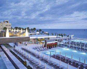 Riu Palace Baja California - Cabo San Lucas - Pool