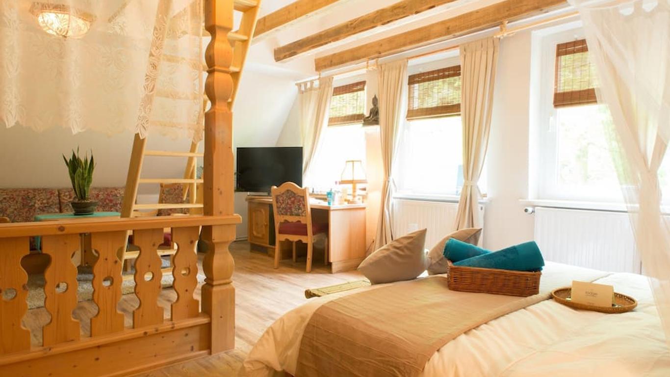 Lodge Seaside Boutique Hotel