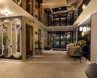 River Ness Hotel, a member of Radisson Individuals - אינברנס - לובי