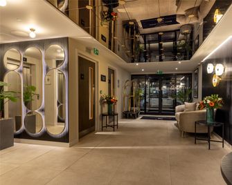River Ness Hotel, a member of Radisson Individuals - אינברנס - לובי