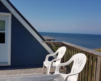 Secluded Ocean Front Cottage - Bayfield - Balcony