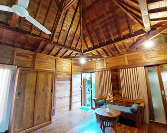 Shivananda Antique Villas By Eps - Ubud - Pokój dzienny