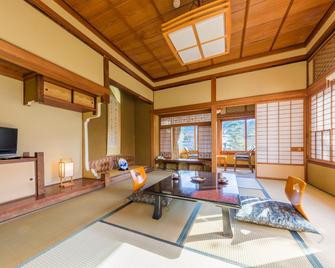Kiriya Ryokan - Nozawa Onsen - Dining room