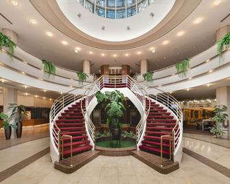 Leonardo Hotel Weimar - Weimar - Lobby