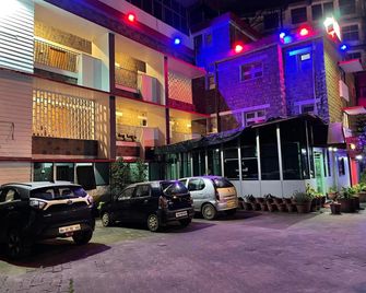 Hotel Caveri - Madikeri - Edificio