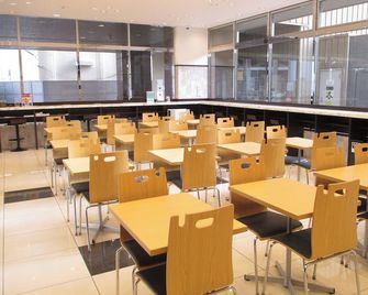 Toyoko Inn Osaka Jr Noda Ekimae - Osaka - Restaurante