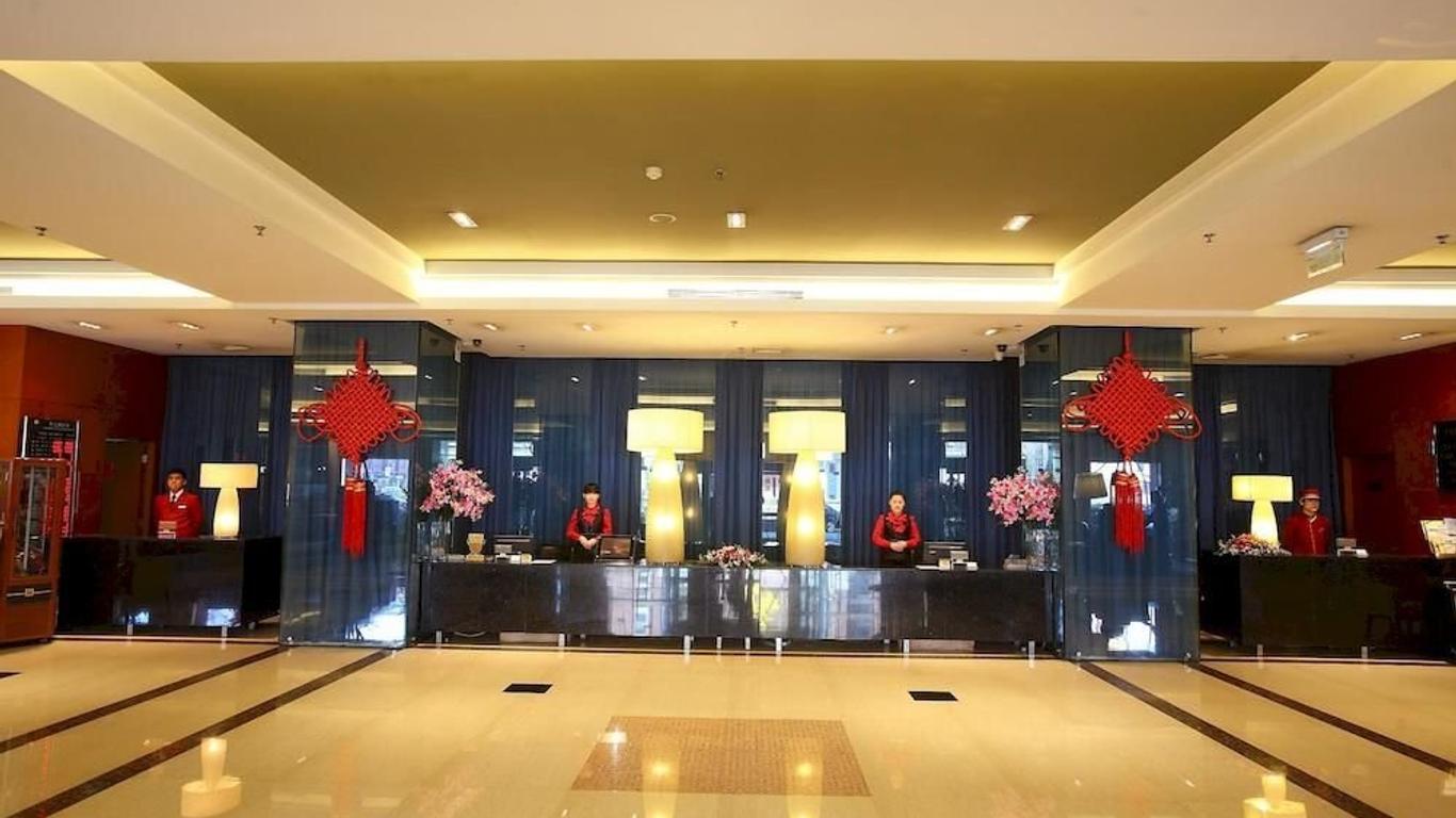 Golden Harbor Hotel