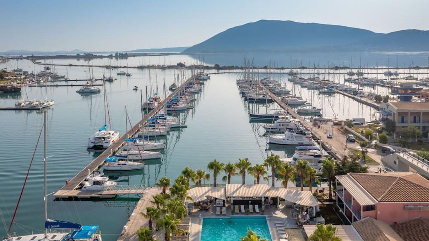 Ianos Hotel