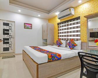 Fabhotel Rajdhani Residency - Ranchi - Bedroom