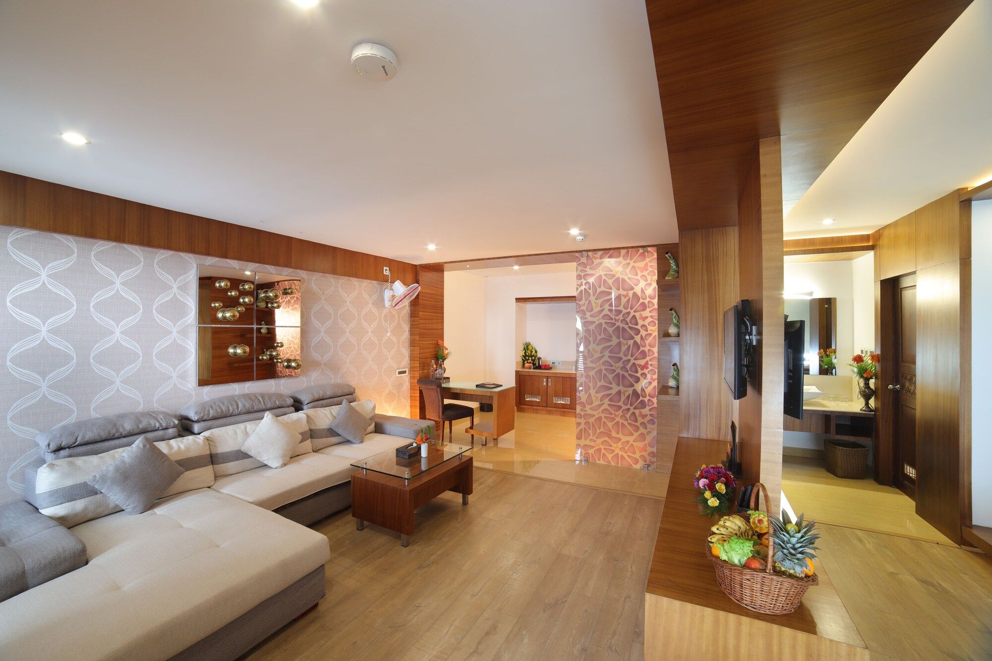 Amber Dale Luxury Hotel & Spa, Munnar - Munnar