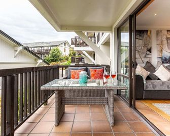 Distinctive Aspen Apartments - Queenstown - Balkon