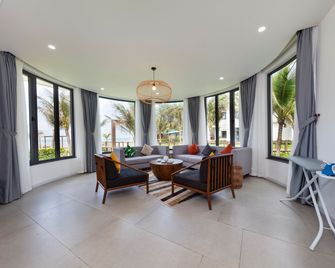 Le Palmier Ho Tram Resort - Vung Tau - Living room