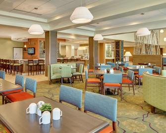 هيلتون جاردن إن منهاتن - مانهاتان - مطعم