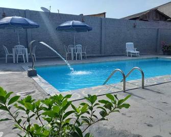 Espaço Itacoatiara - AM Casa Aconchegante em Itacoatiara com Piscina e Cascata - Itacoatiara